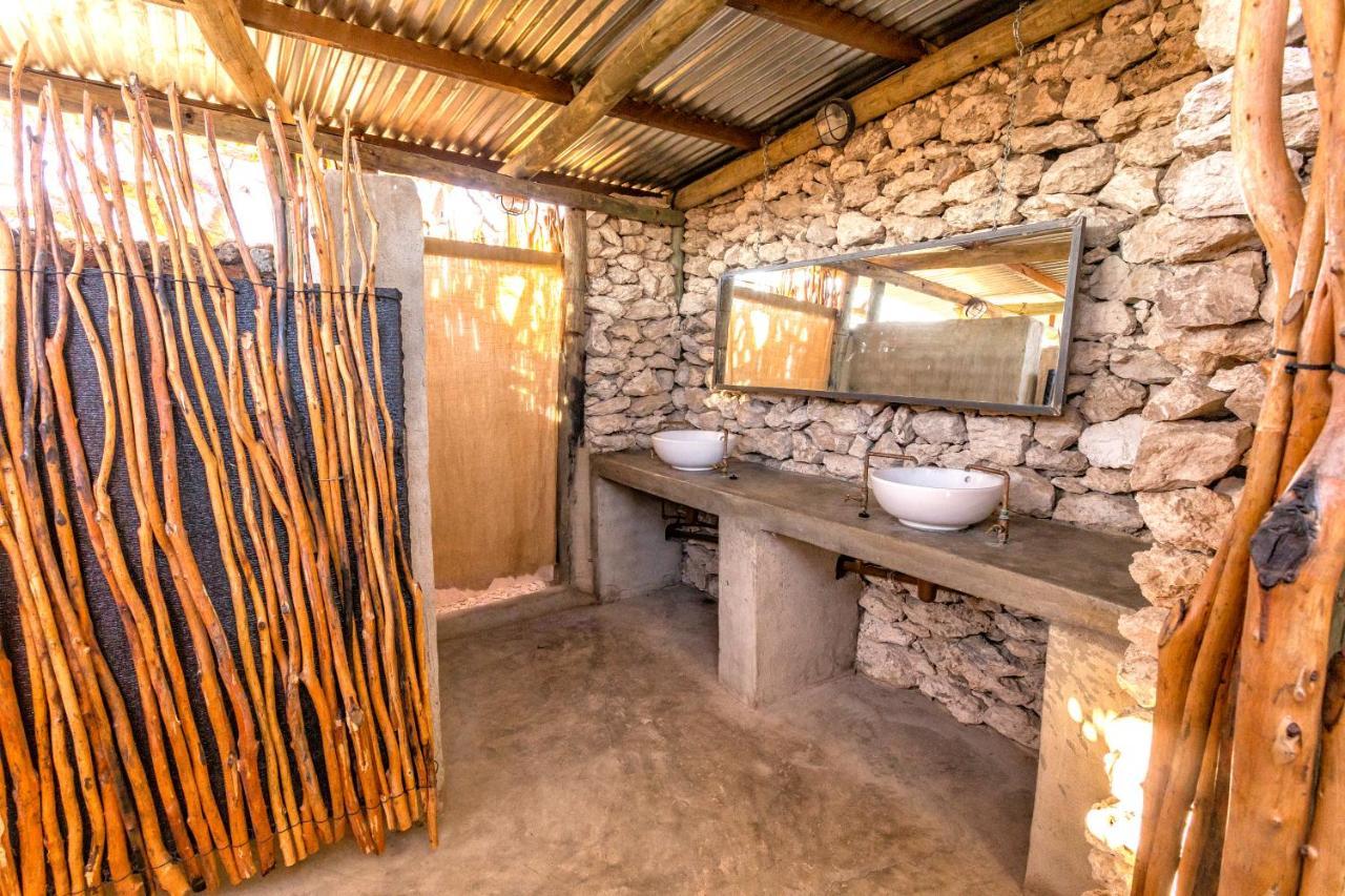 Etosha Village Campsite أوكاوكويجو المظهر الخارجي الصورة